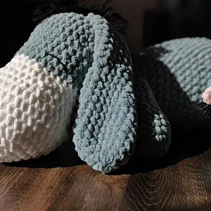 Side profile of Eeyore showing the shaping of his back