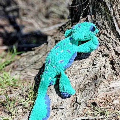 Side profile of Puddlewick showing body shaping
